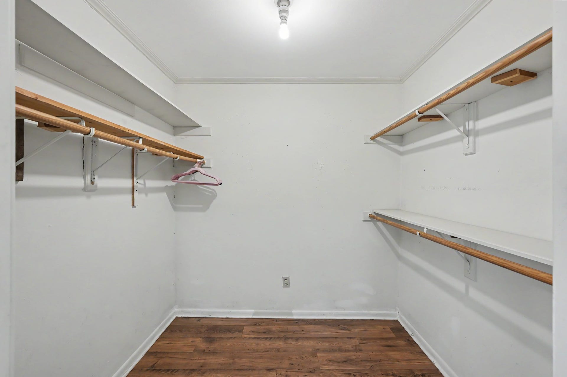 114 N Woodsway Street E, Conroe, TX 77301 114 N Woodsway Street E, Conroe, TX 77301