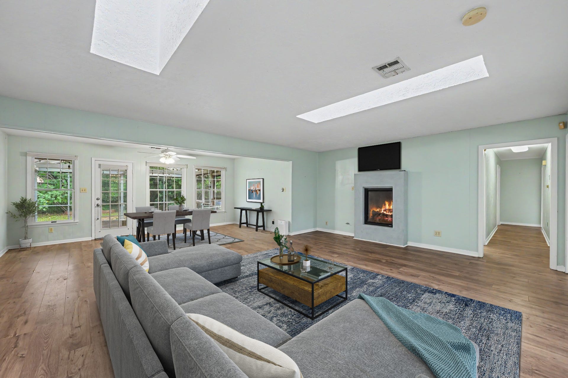 114 N Woodsway Street E, Conroe, TX 77301 114 N Woodsway Street E, Conroe, TX 77301