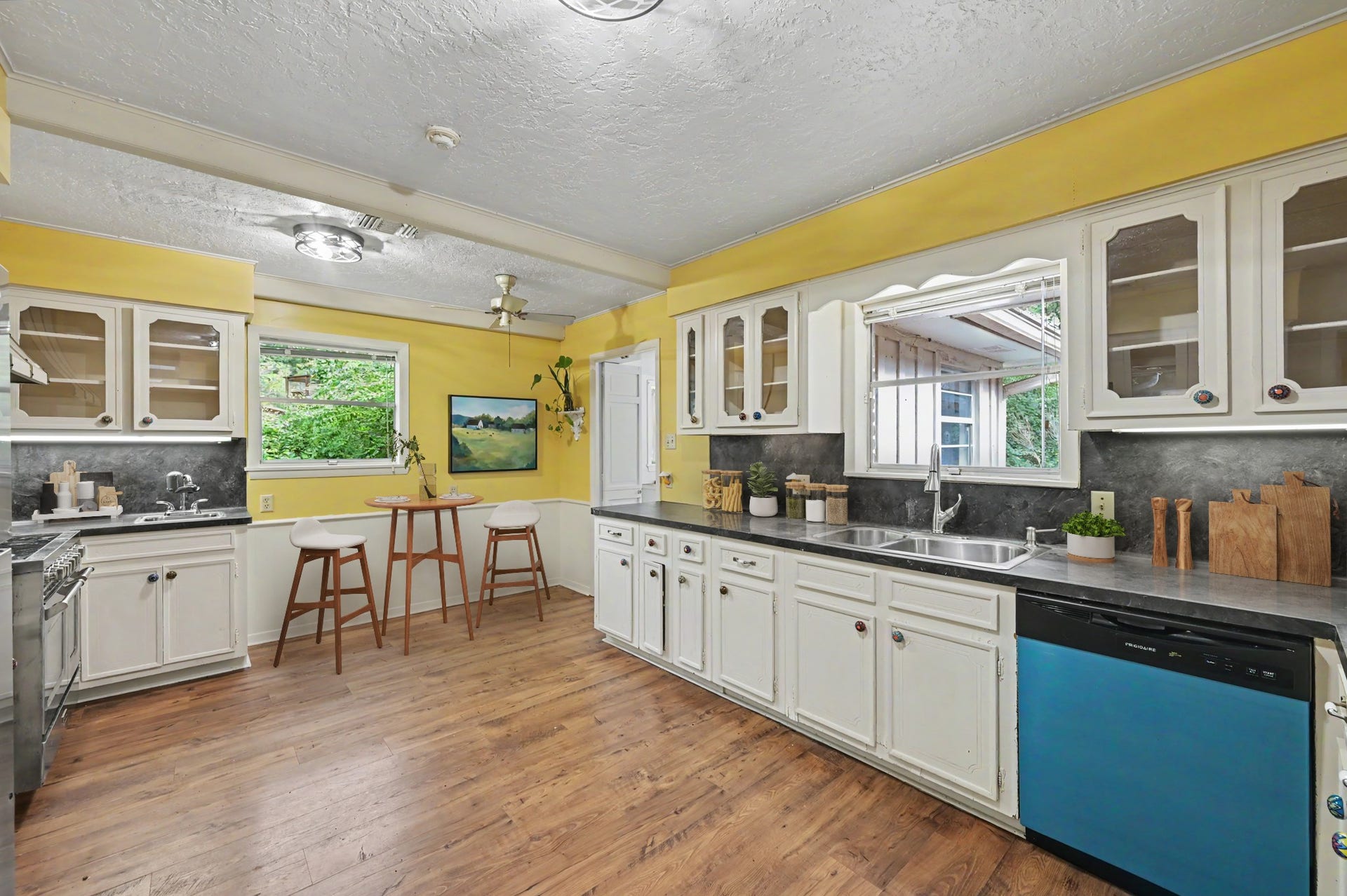114 N Woodsway Street E, Conroe, TX 77301 114 N Woodsway Street E, Conroe, TX 77301