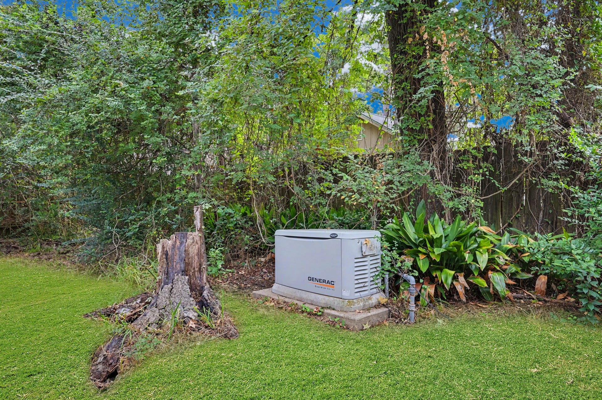 114 N Woodsway Street E, Conroe, TX 77301 114 N Woodsway Street E, Conroe, TX 77301