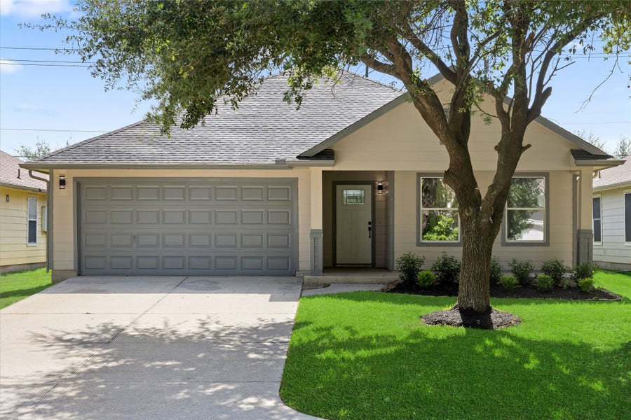 Property photo for 9518 Belleclaire Lane, Houston, TX