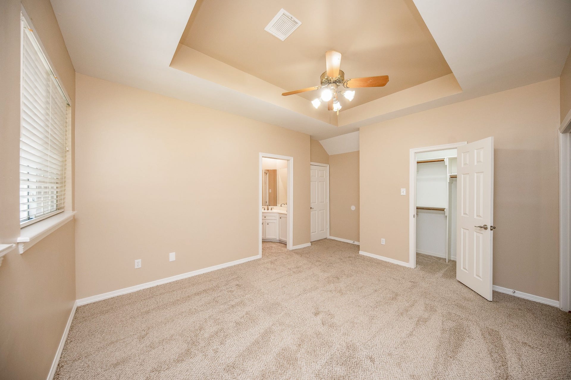 23014 Laguna Point Drive, Katy, TX 77450 Another bedroom/bath is more than comfortable for family and guests!