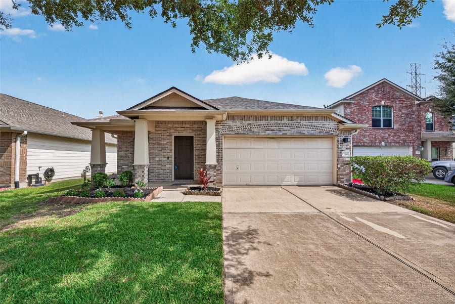 Property photo for 22210 Bellow Glen Drive, Katy, TX