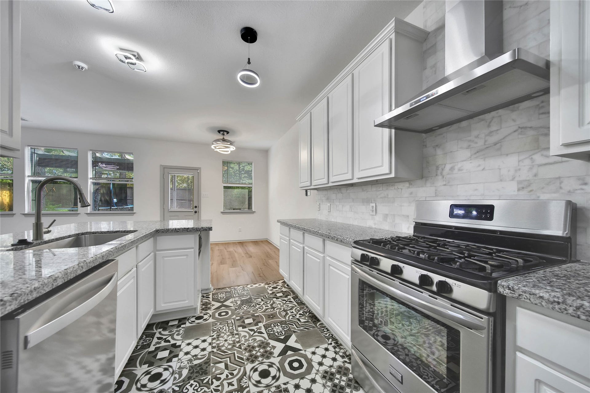 26 Peachridge Place, Spring, TX 77382 26 Peachridge Place, Spring, TX 77382