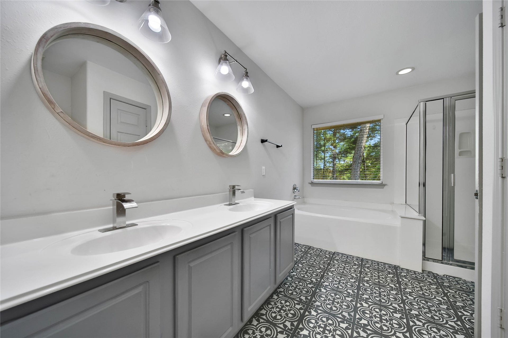 26 Peachridge Place, Spring, TX 77382 26 Peachridge Place, Spring, TX 77382