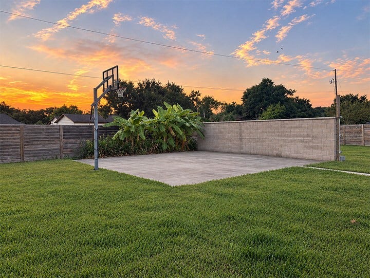 3005 Dow Circle, Deer Park, TX 77536