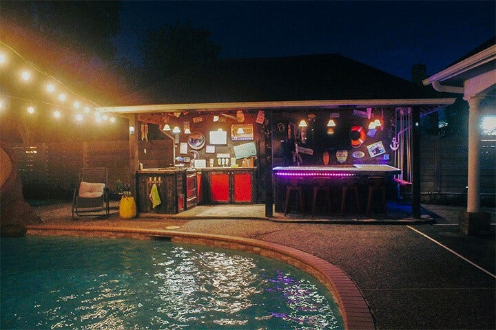 Full Outdoor Kitchen