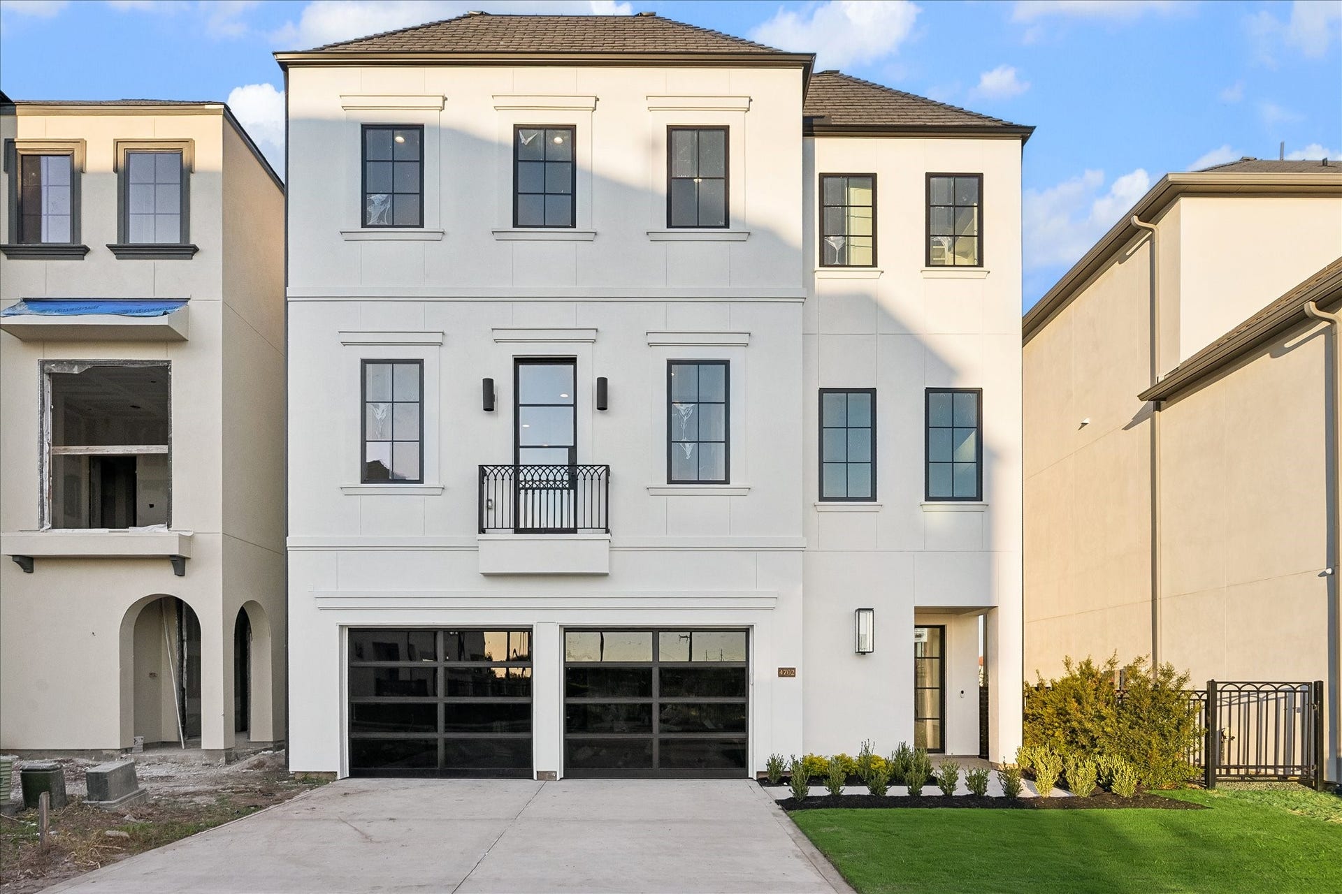 4702 Sunset Circle, Sugar Land, TX 77479