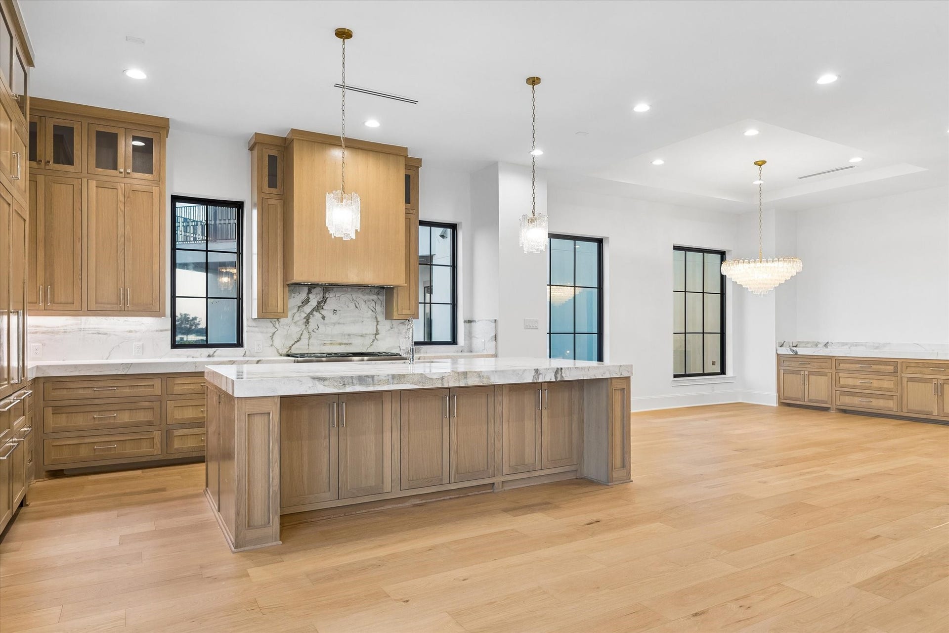4702 Sunset Circle, Sugar Land, TX 77479