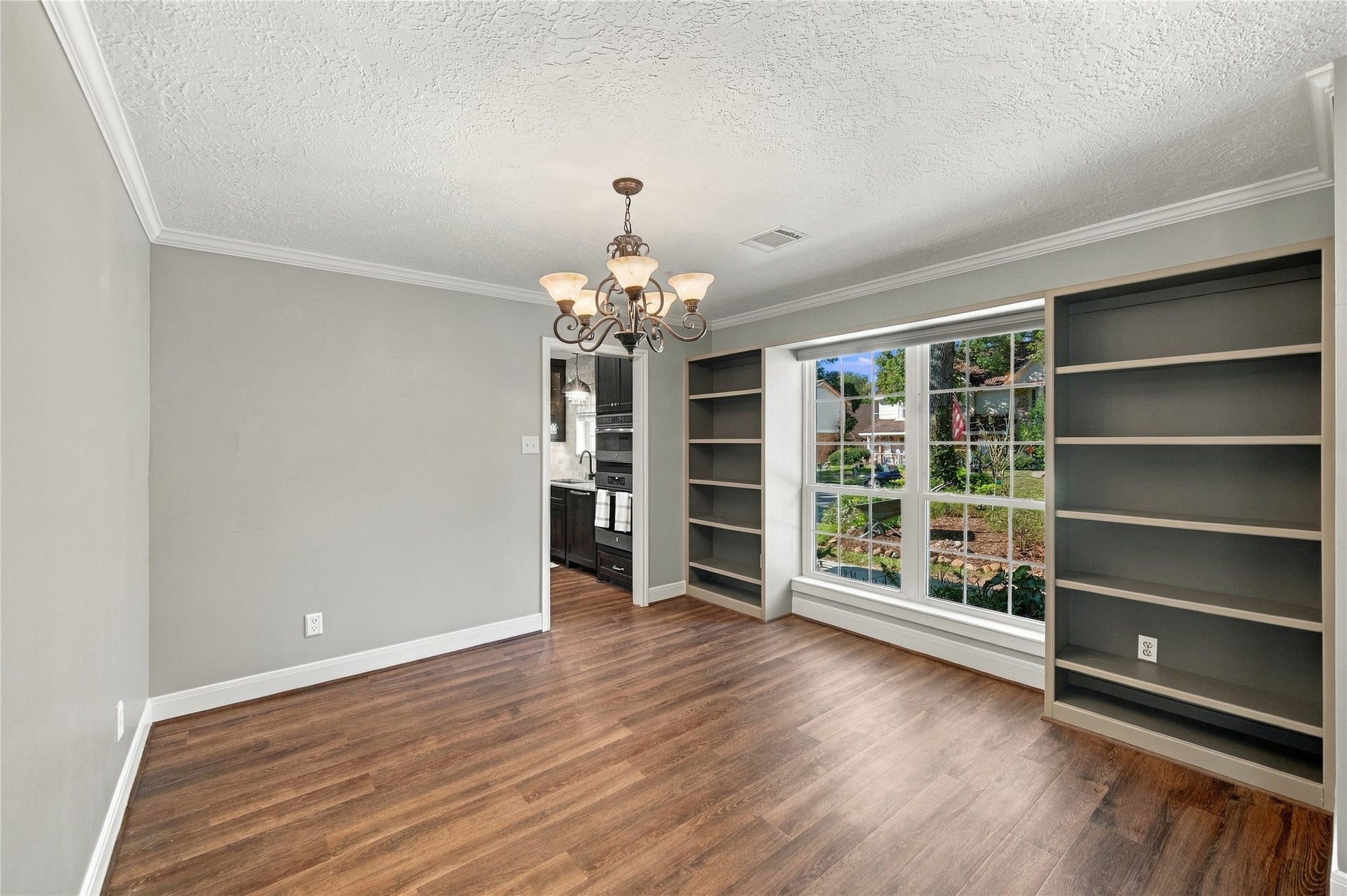 3222 Knoll Manor Drive, Houston, TX 77345