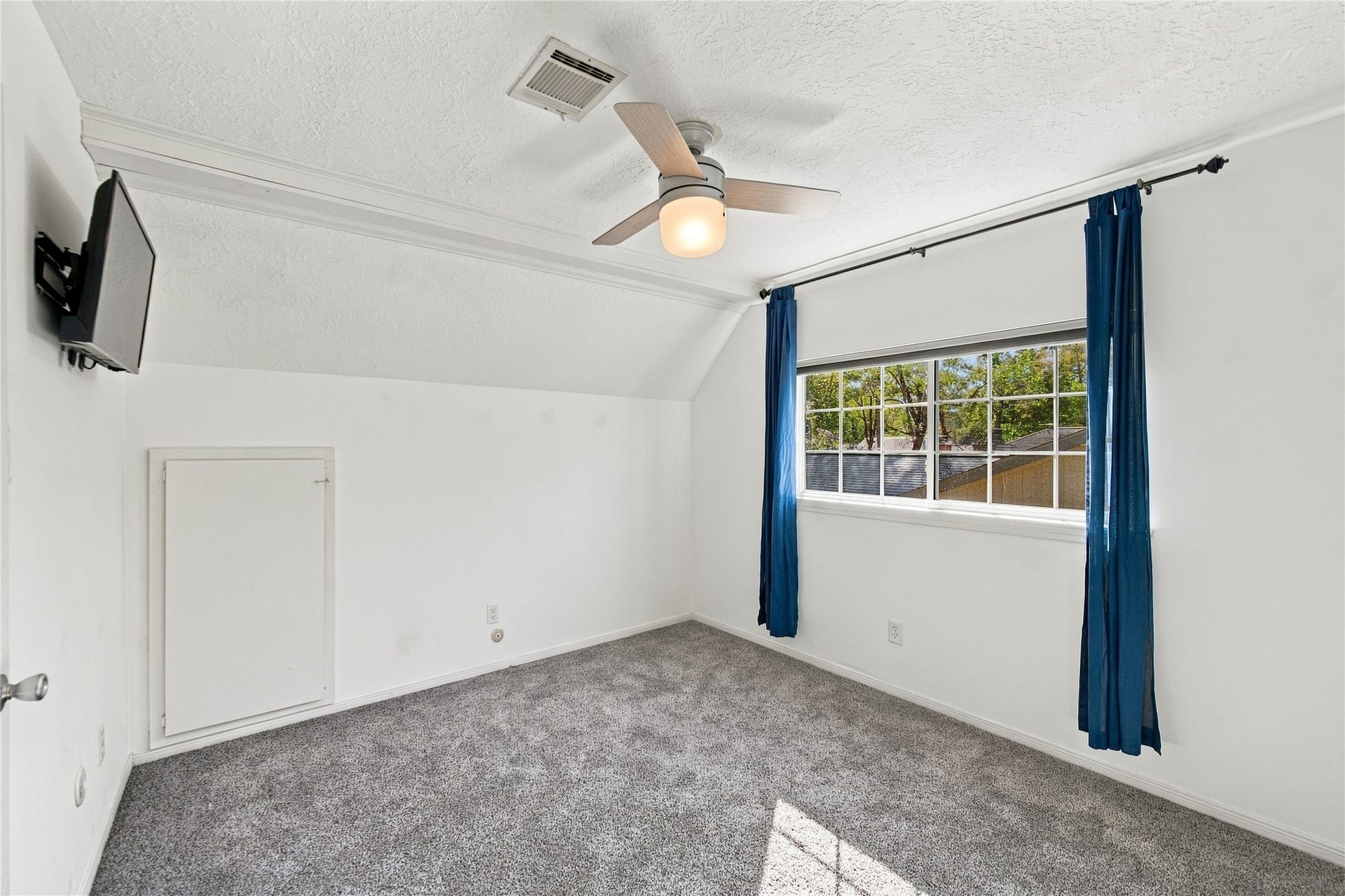 3222 Knoll Manor Drive, Houston, TX 77345