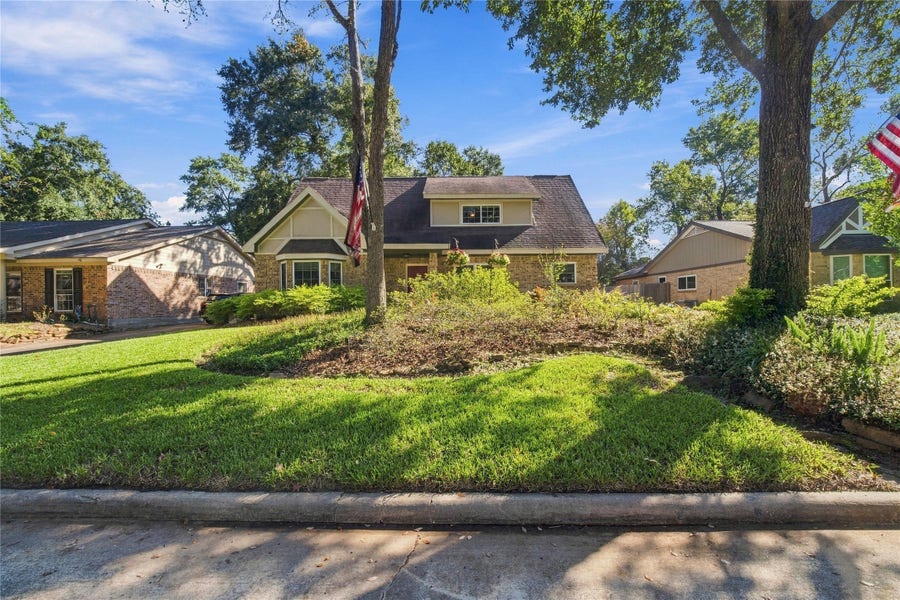 Property photo for 3222 Knoll Manor Drive, Houston, TX