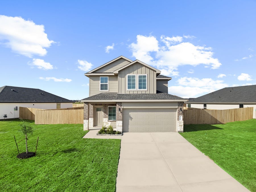 Property photo for 1012 Paddlefish Lane, Alvin, TX