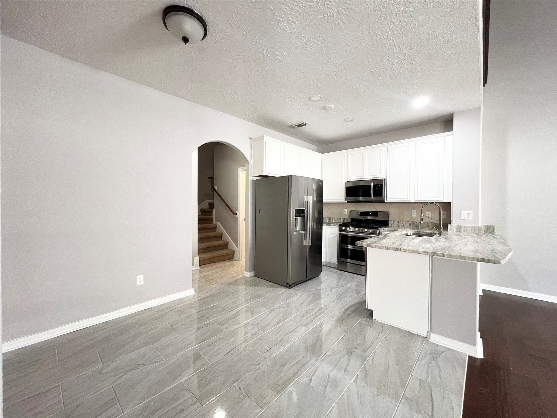 15838 Collinsville Drive, Tomball, TX 77377 15838 Collinsville Drive, Tomball, TX 77377