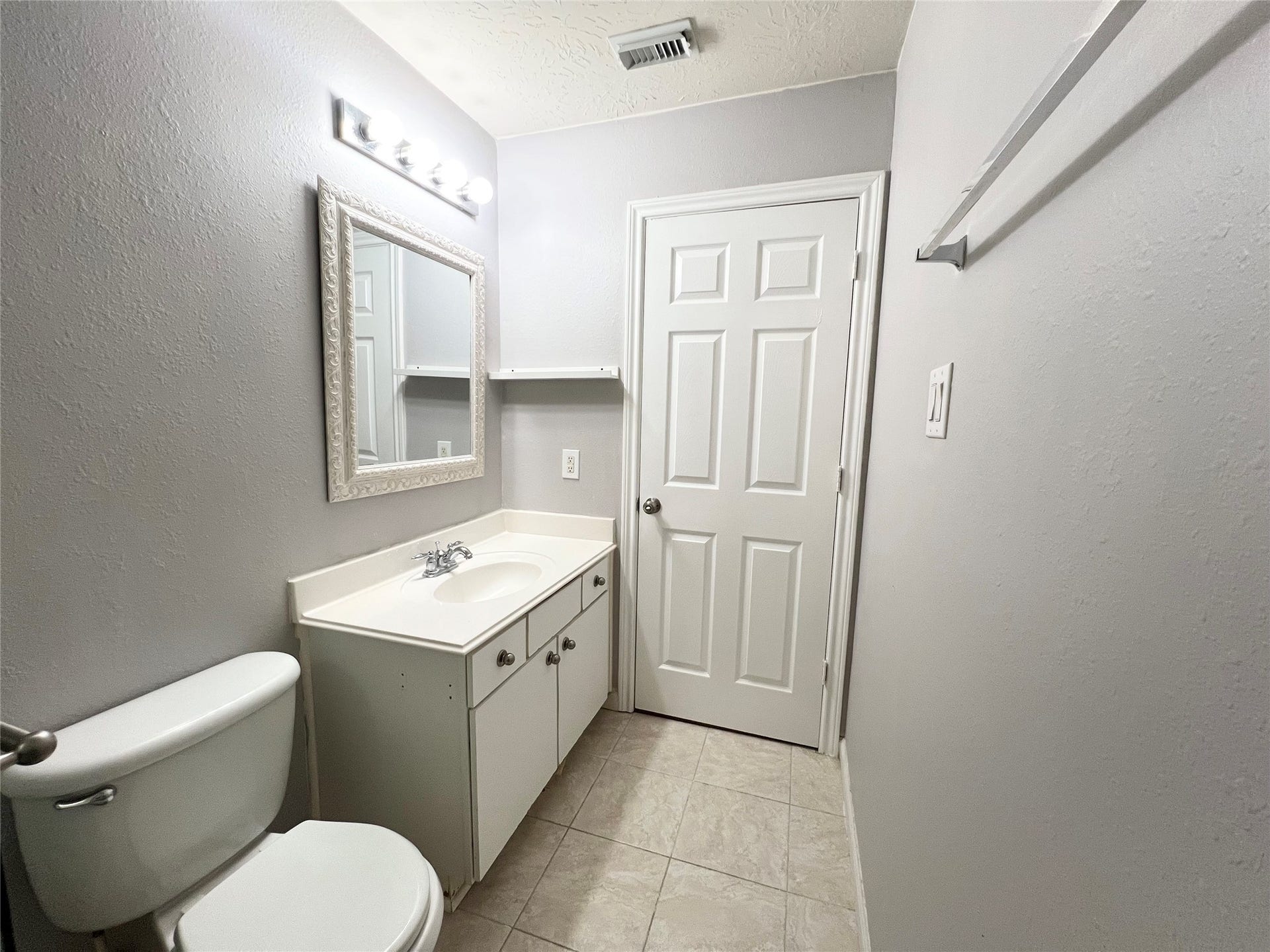 15838 Collinsville Drive, Tomball, TX 77377 15838 Collinsville Drive, Tomball, TX 77377