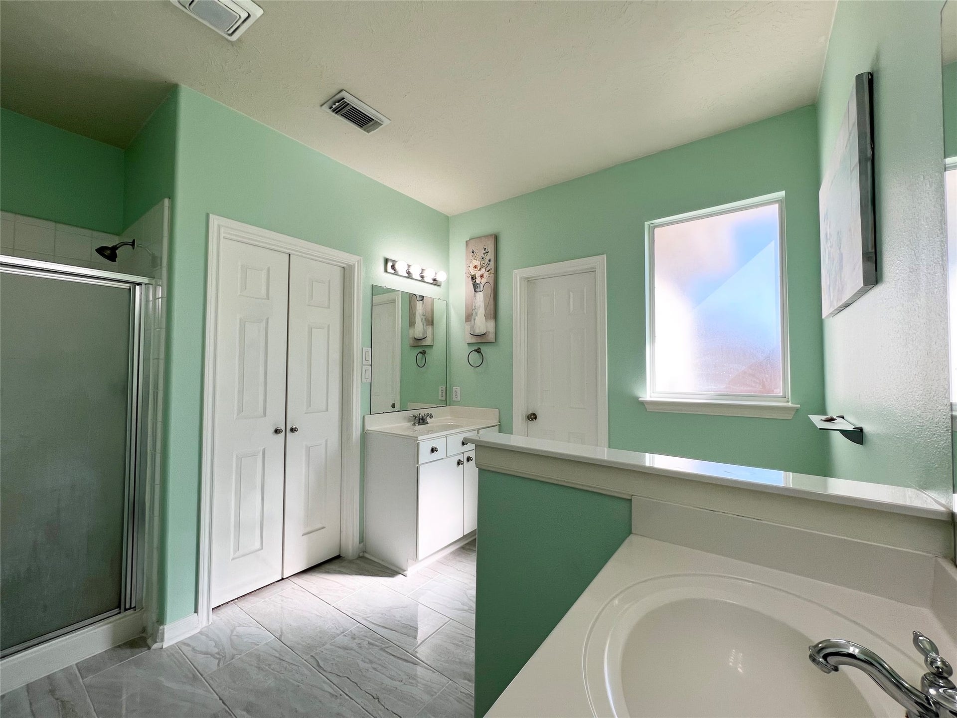15838 Collinsville Drive, Tomball, TX 77377 15838 Collinsville Drive, Tomball, TX 77377
