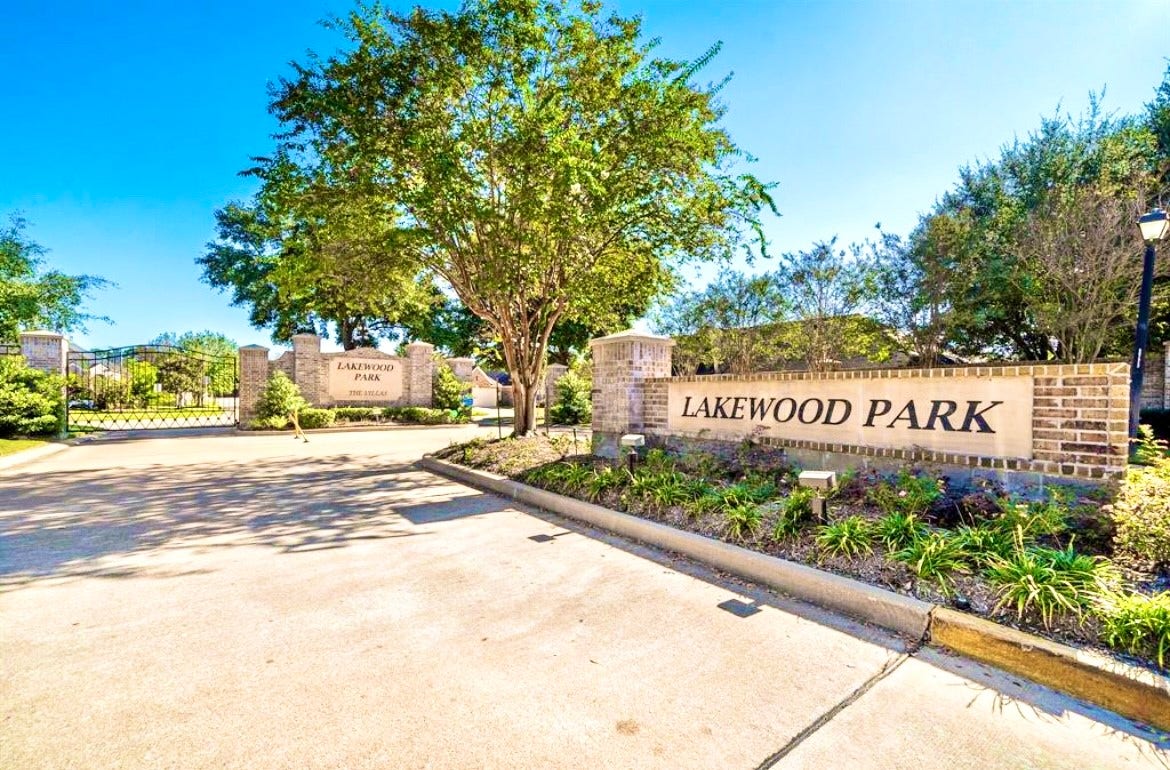 15838 Collinsville Drive, Tomball, TX 77377 15838 Collinsville Drive, Tomball, TX 77377