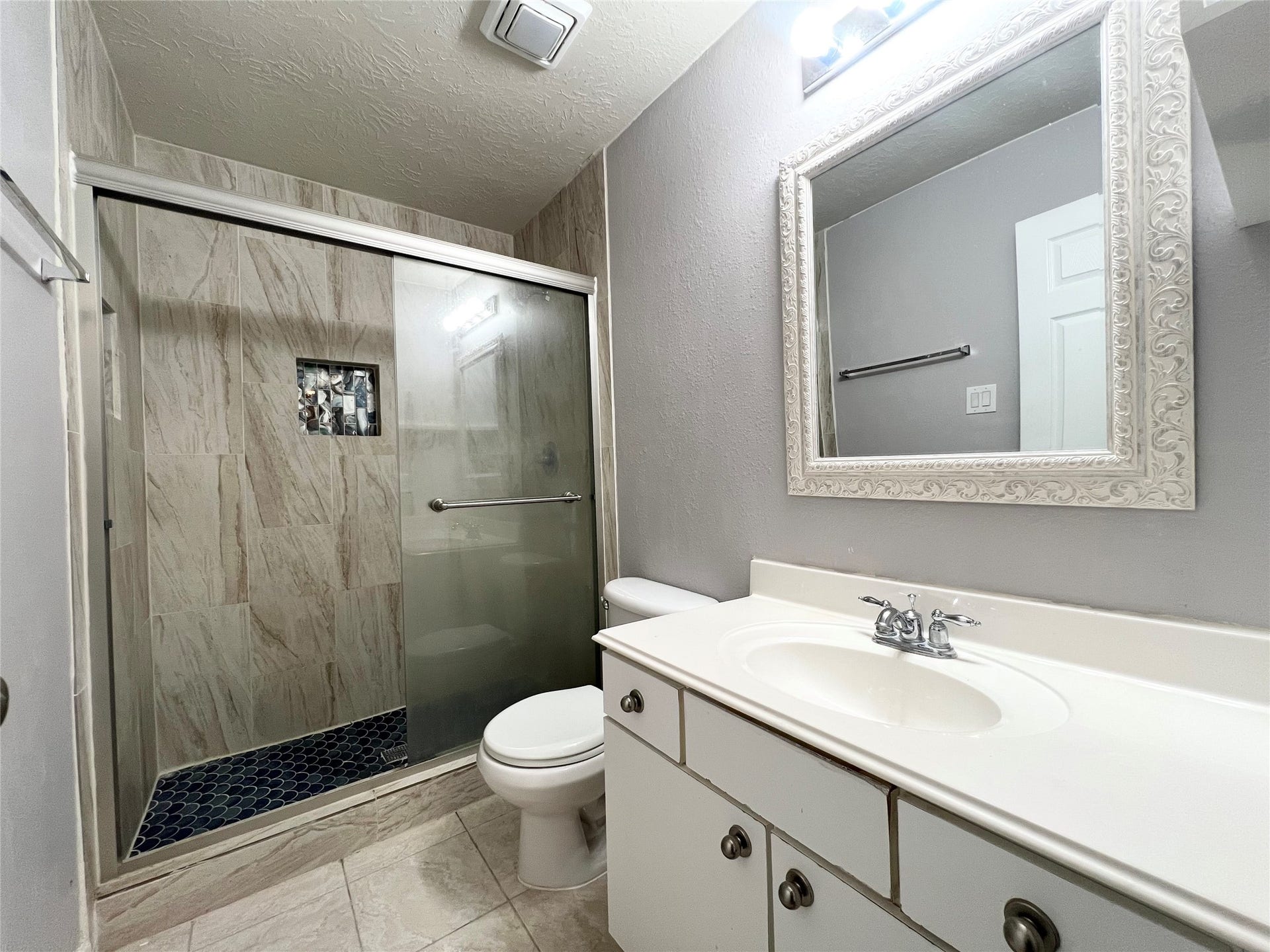 15838 Collinsville Drive, Tomball, TX 77377 15838 Collinsville Drive, Tomball, TX 77377