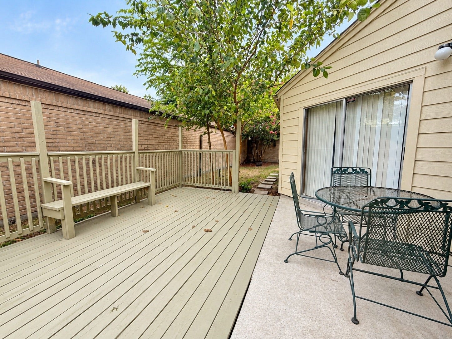 12175 Swords Creek Road, Houston, TX 77067 patio area
