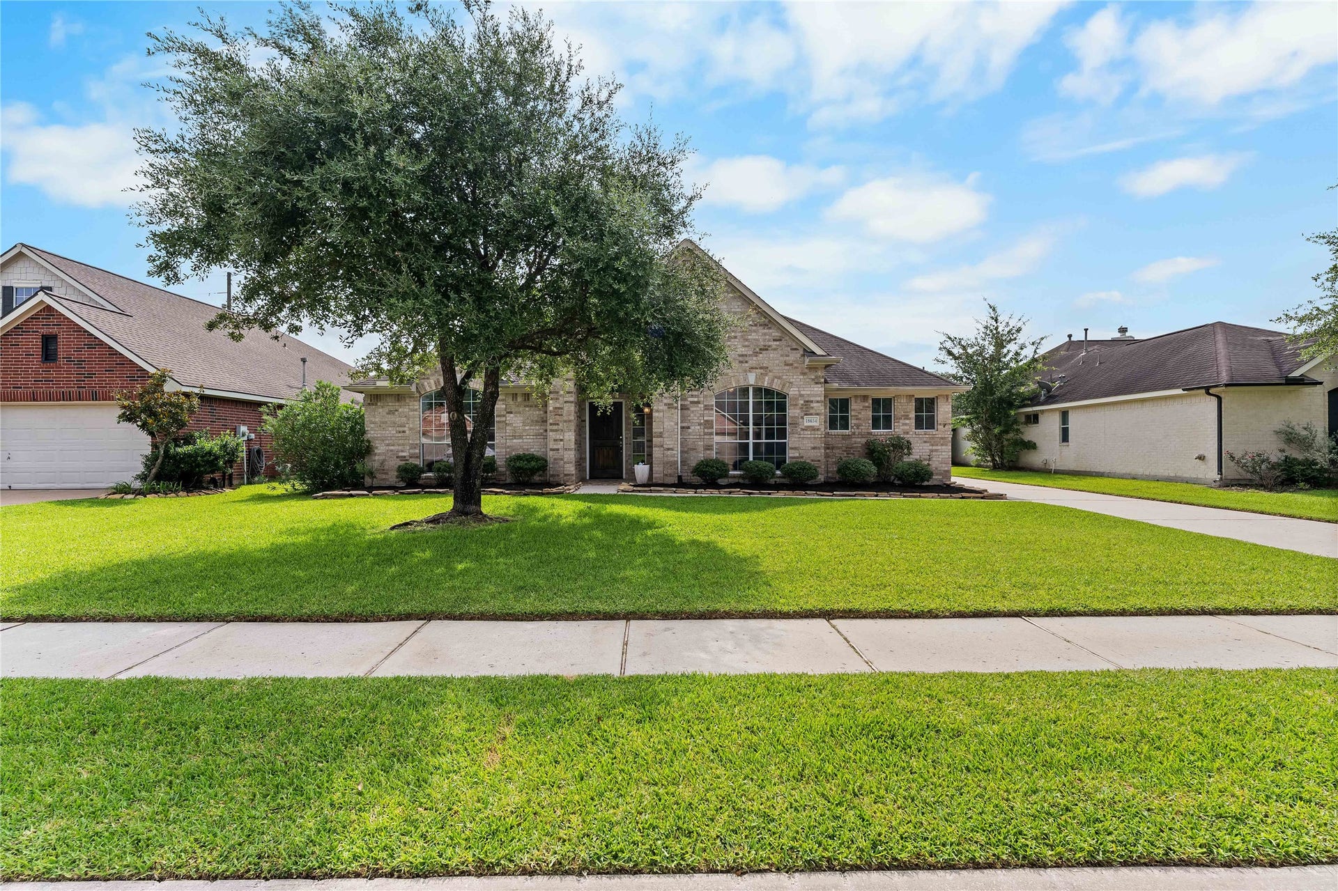 18634 Summercliff Lane, Tomball, TX 77377 18634 Summercliff Lane, Tomball, TX 77377