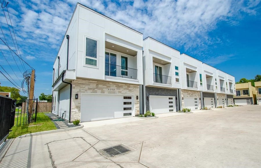 Property photo for 4507 Whitney Park Way, Houston, TX