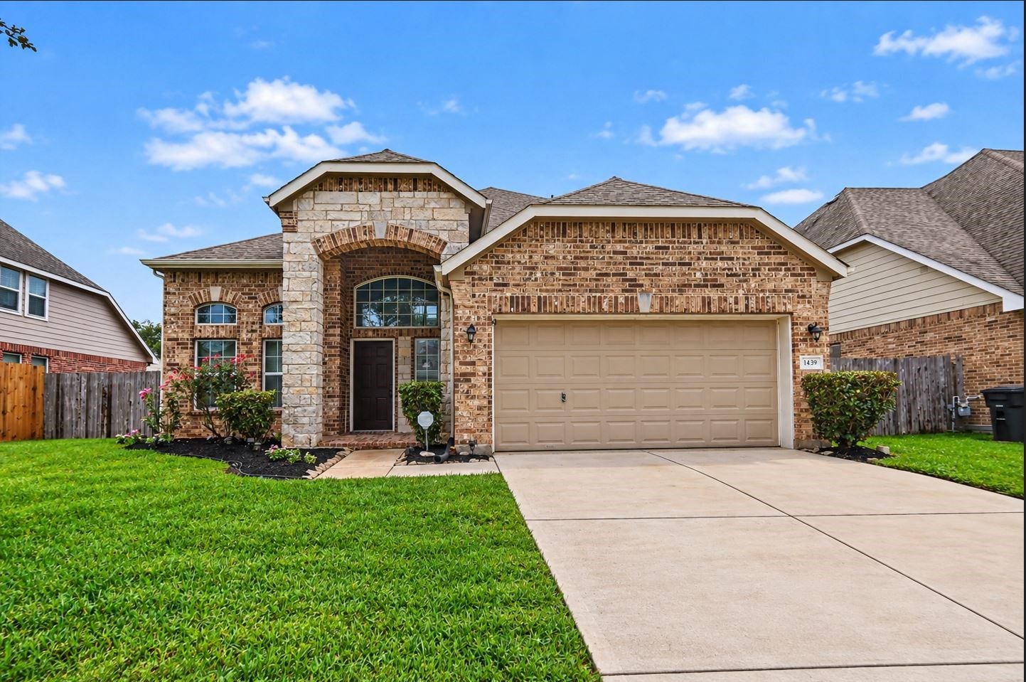 1439 Barras Street, Alvin, TX 77511 1439 Barras Street, Alvin, TX 77511