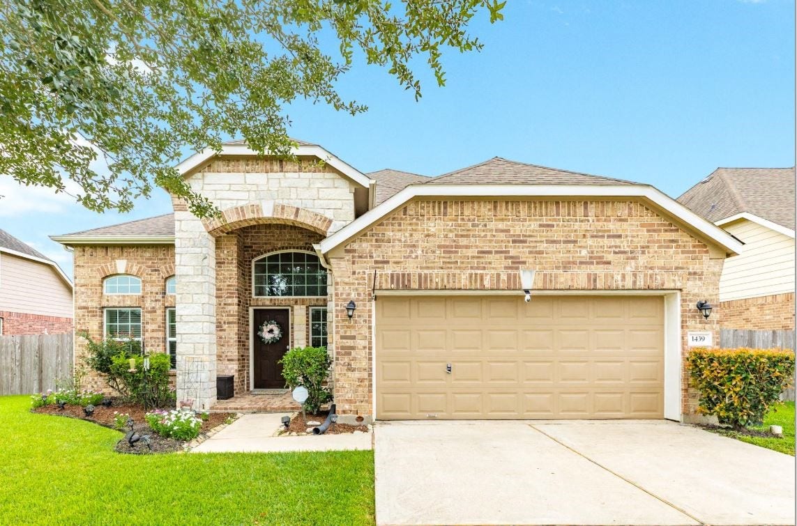 1439 Barras Street, Alvin, TX 77511 1439 Barras Street, Alvin, TX 77511