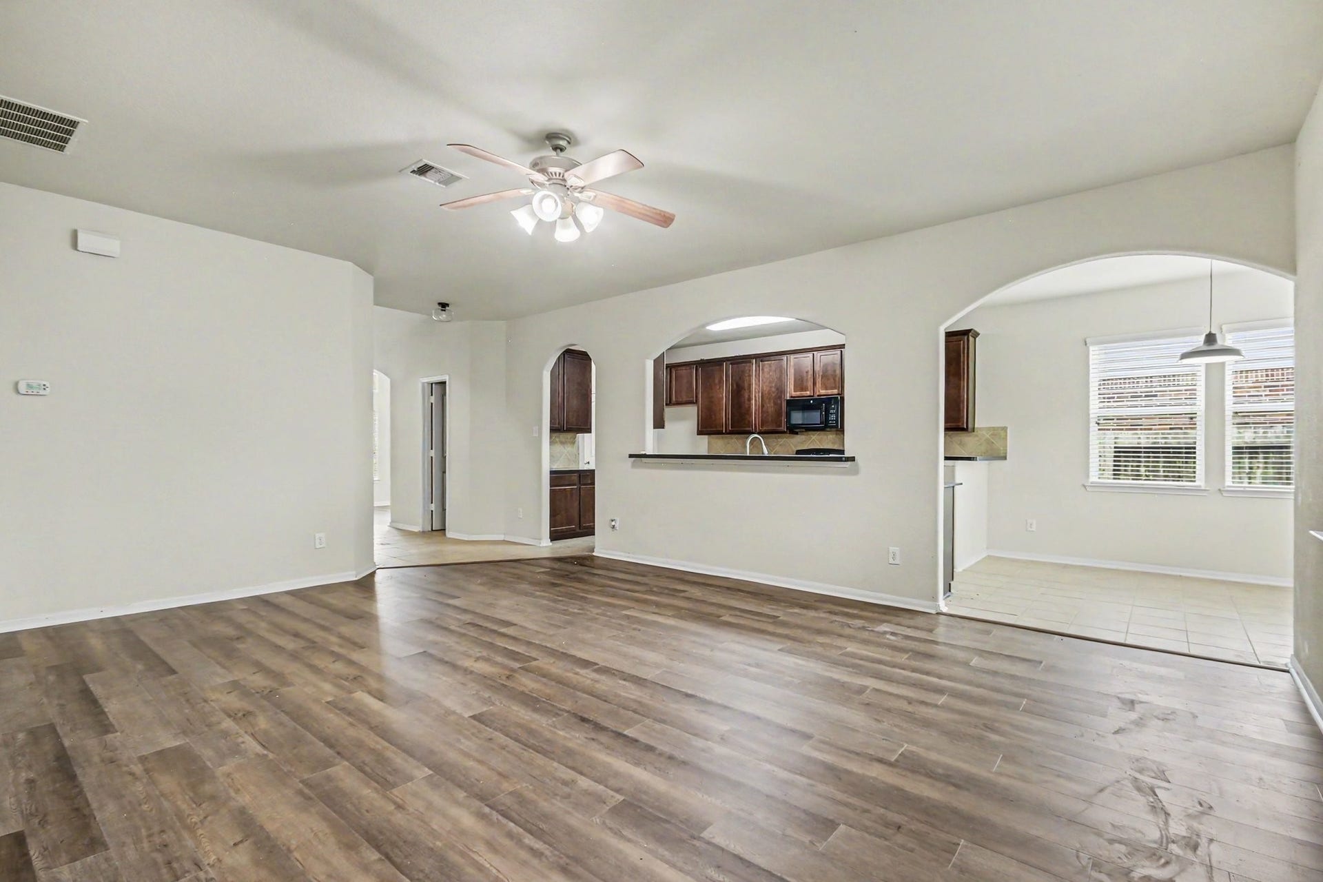 1439 Barras Street, Alvin, TX 77511 1439 Barras Street, Alvin, TX 77511