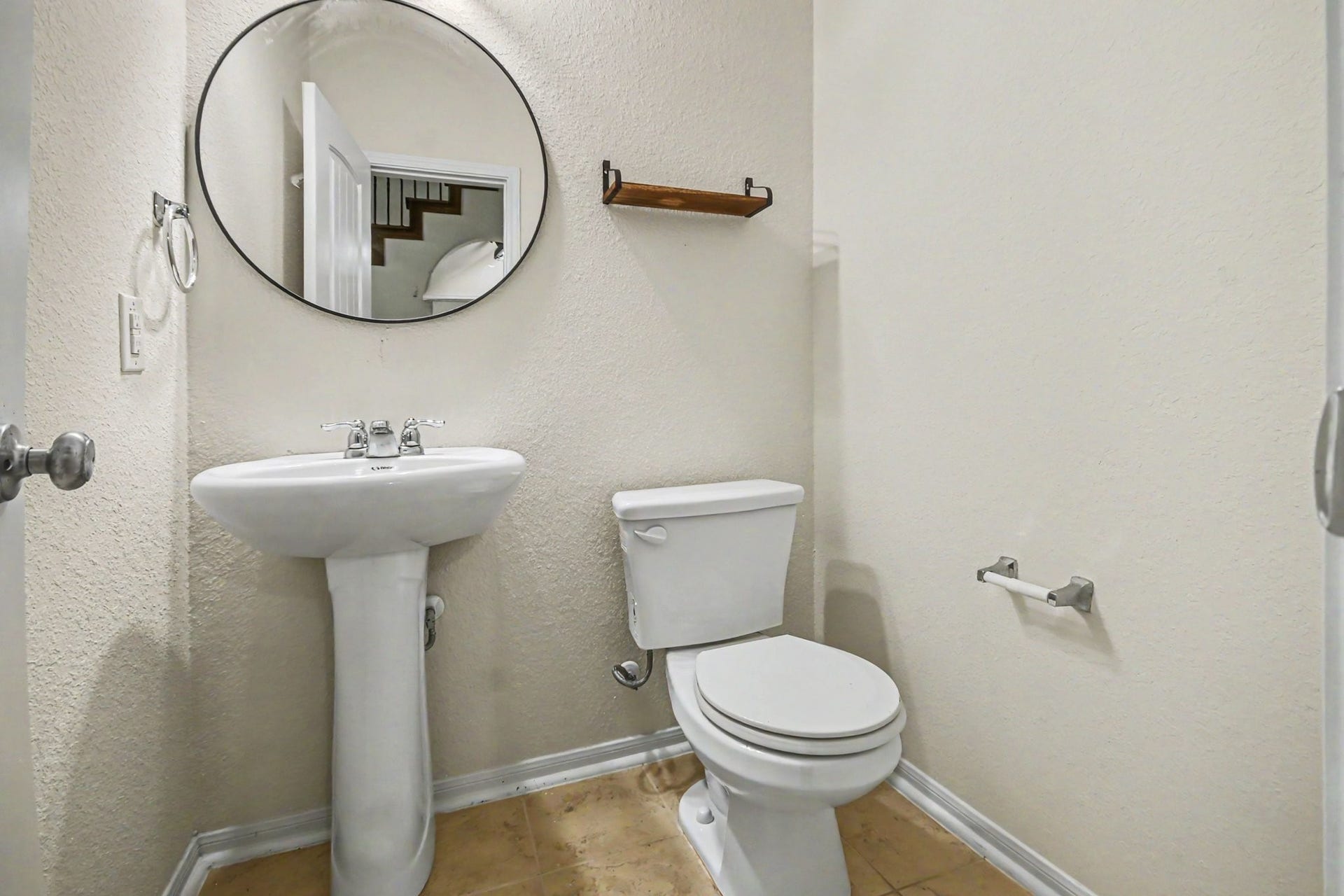 1439 Barras Street, Alvin, TX 77511 1439 Barras Street, Alvin, TX 77511