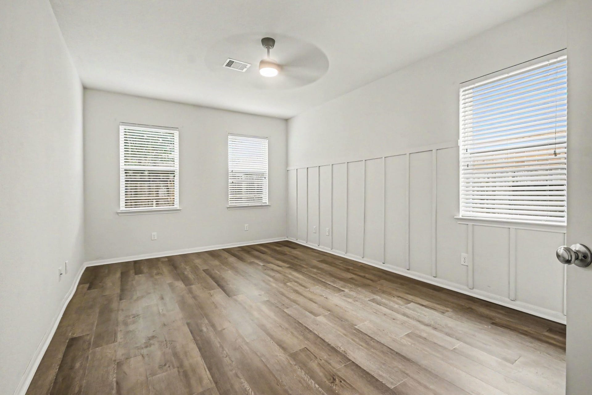 1439 Barras Street, Alvin, TX 77511 1439 Barras Street, Alvin, TX 77511
