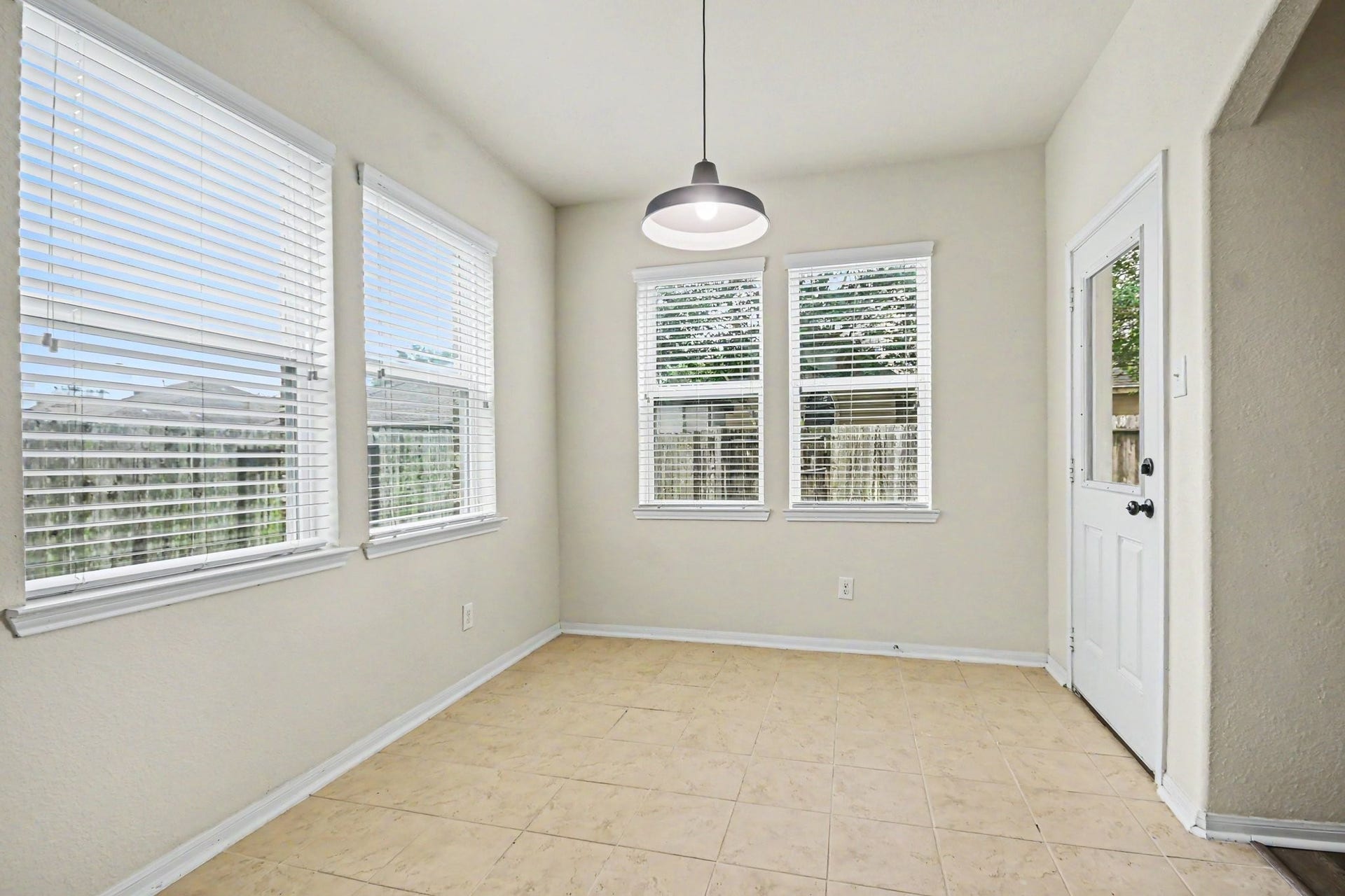 1439 Barras Street, Alvin, TX 77511 1439 Barras Street, Alvin, TX 77511
