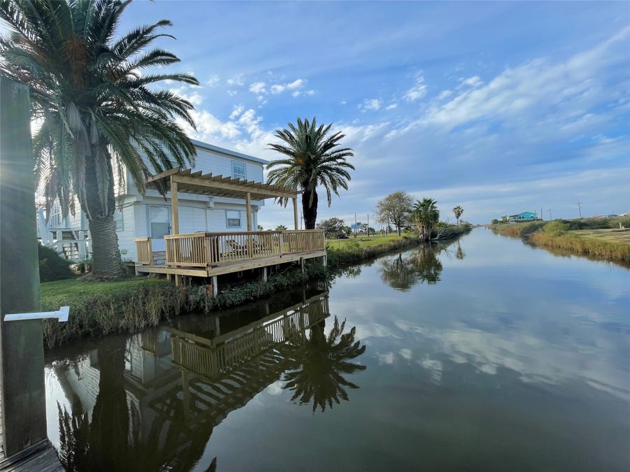 Property photo for 1168 N Tinkle Lane, Crystal Beach, TX
