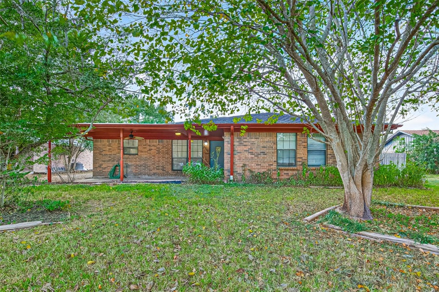 Property photo for 2808 Chupik Street, Rosenberg, TX