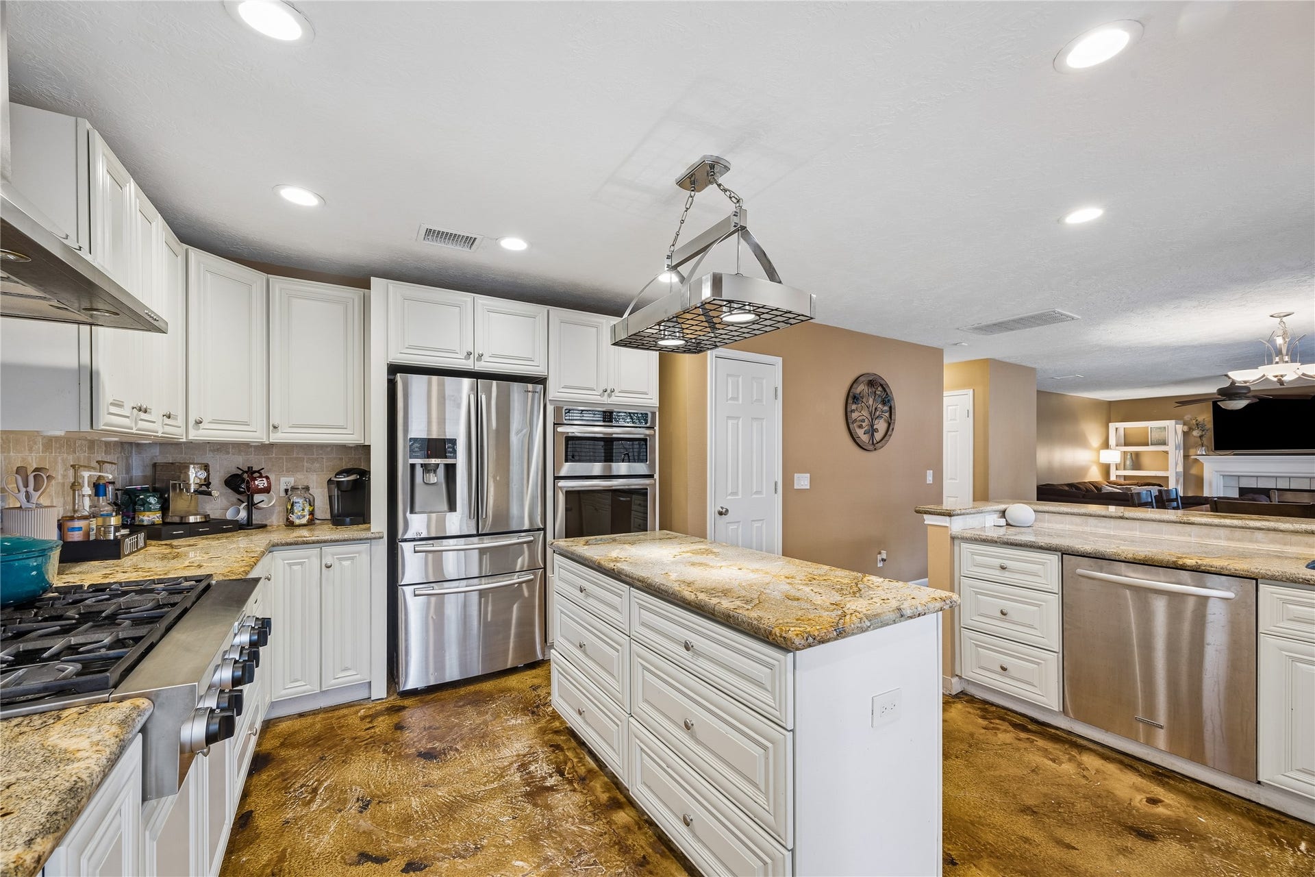 8902 Stoney Bend Drive, Spring, TX 77379