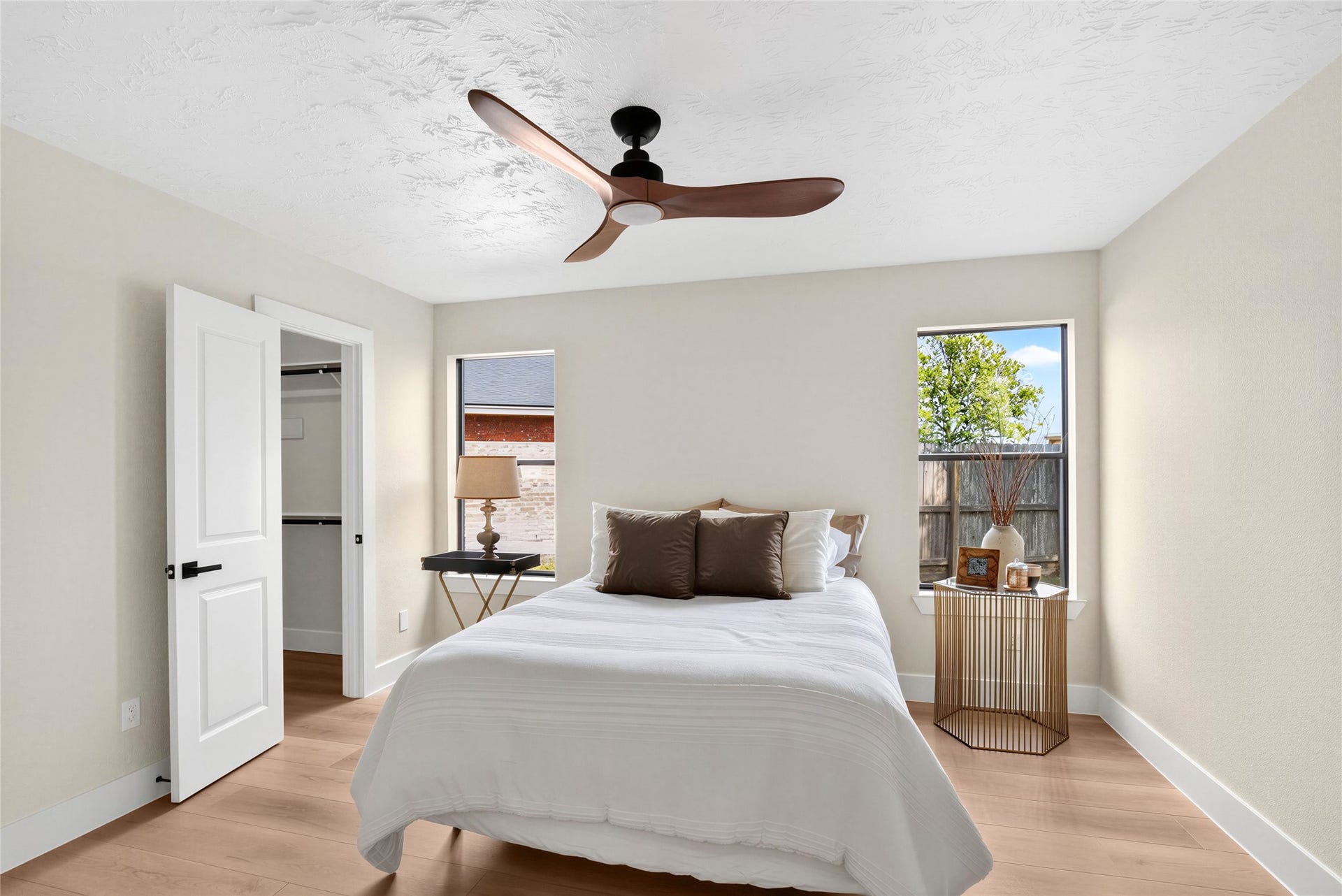 2501 Ironclad Drive, League City, TX 77573 Primary Bedroom