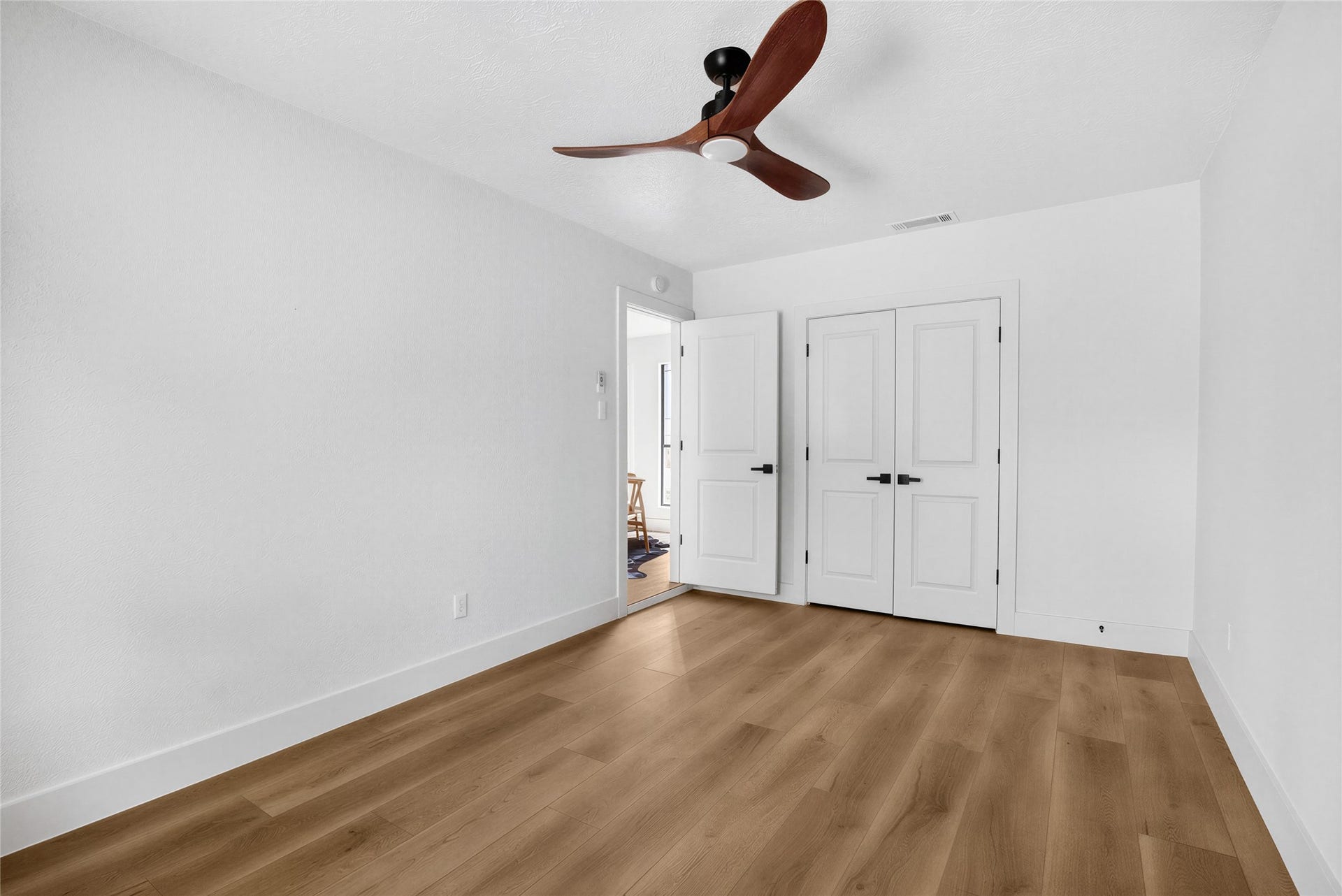 2501 Ironclad Drive, League City, TX 77573 Bedroom #3