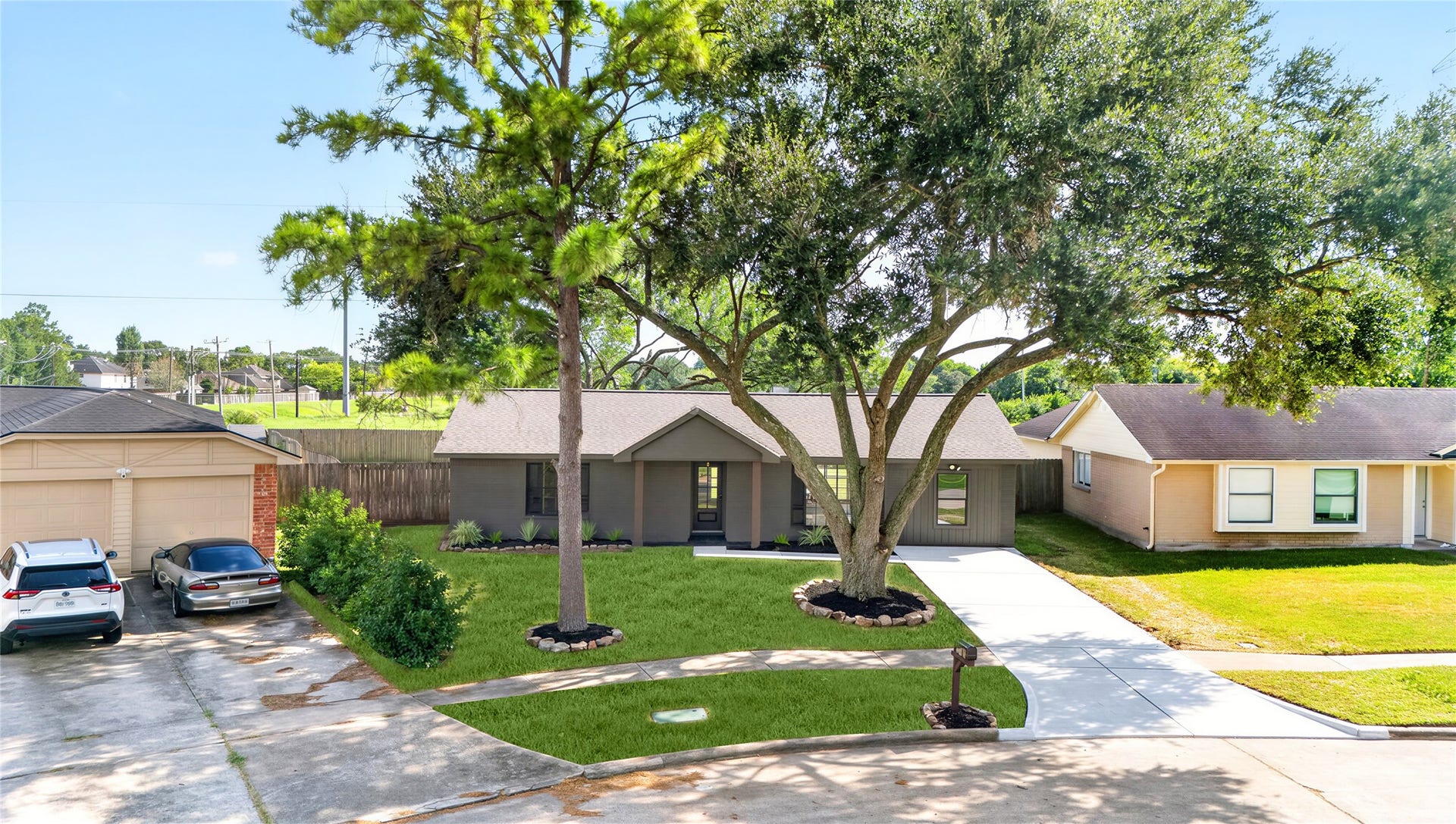2501 Ironclad Drive, League City, TX 77573 2501 Ironclad Drive, League City, TX 77573