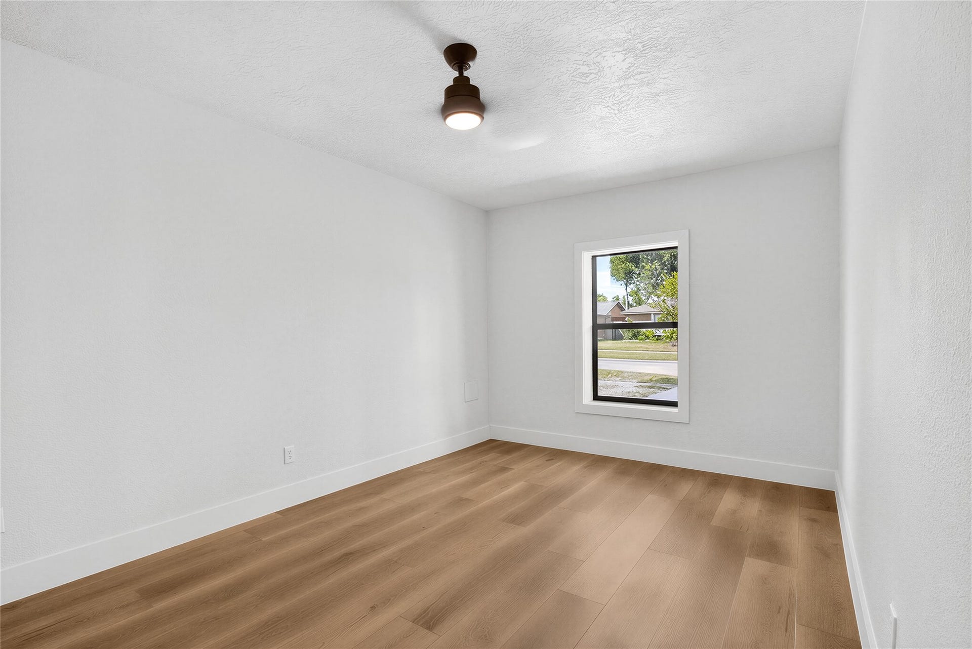 2501 Ironclad Drive, League City, TX 77573 Bedroom #3