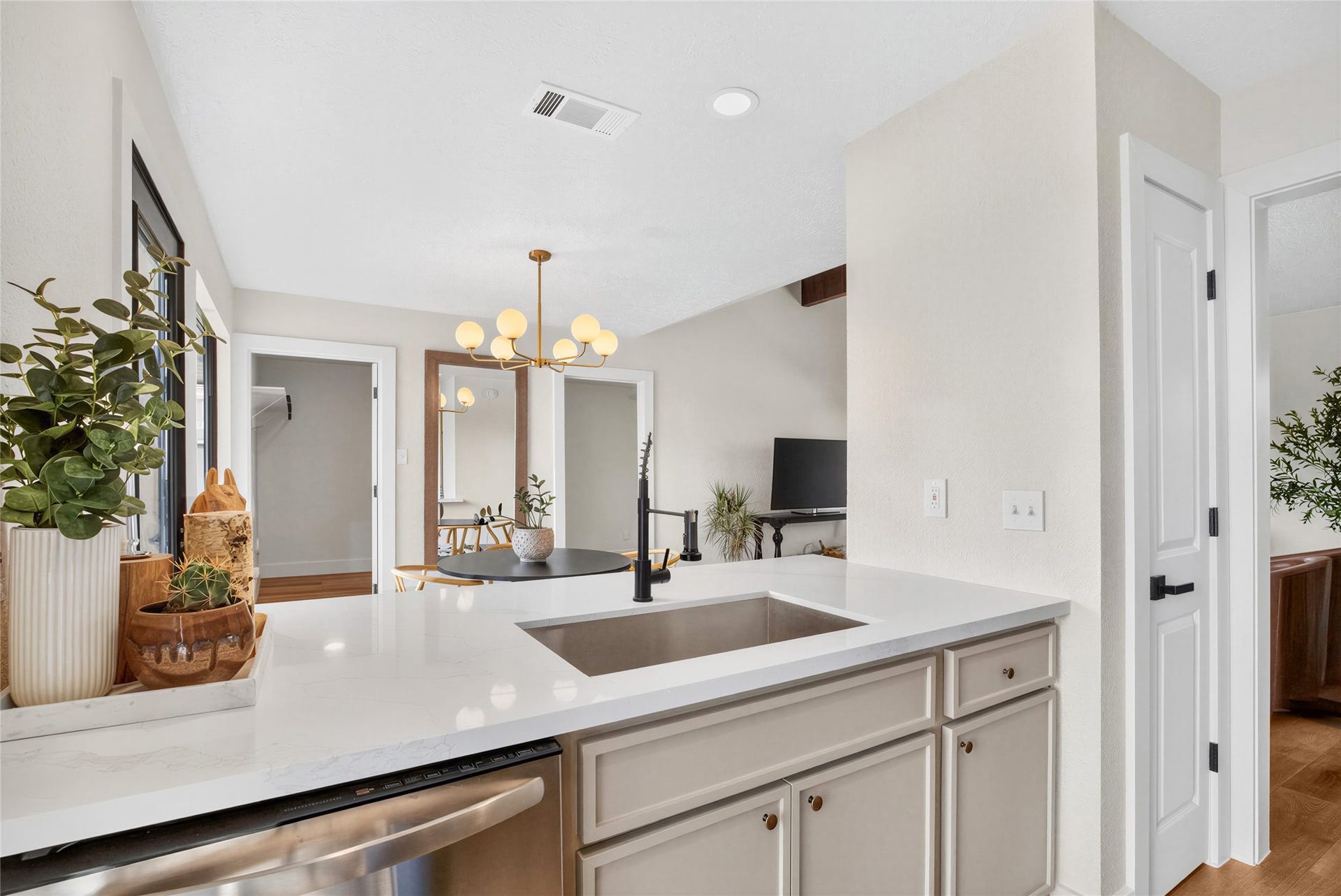 2501 Ironclad Drive, League City, TX 77573 2501 Ironclad Drive, League City, TX 77573