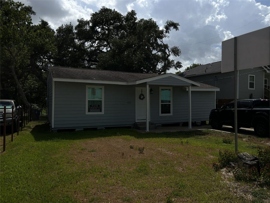 Property photo for 1420 Papendorf Lane, West Columbia, TX