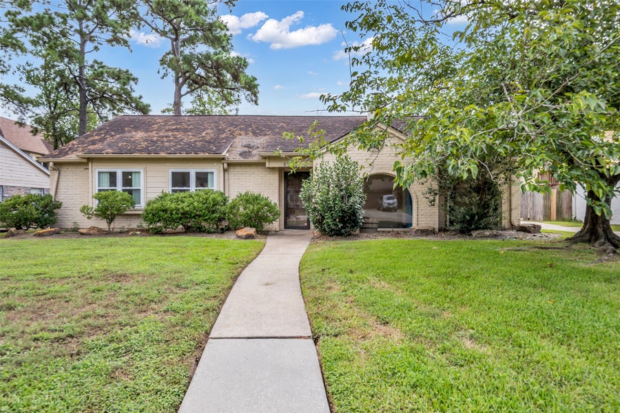 Property photo for 8227 Schaffer Lane, Houston, TX