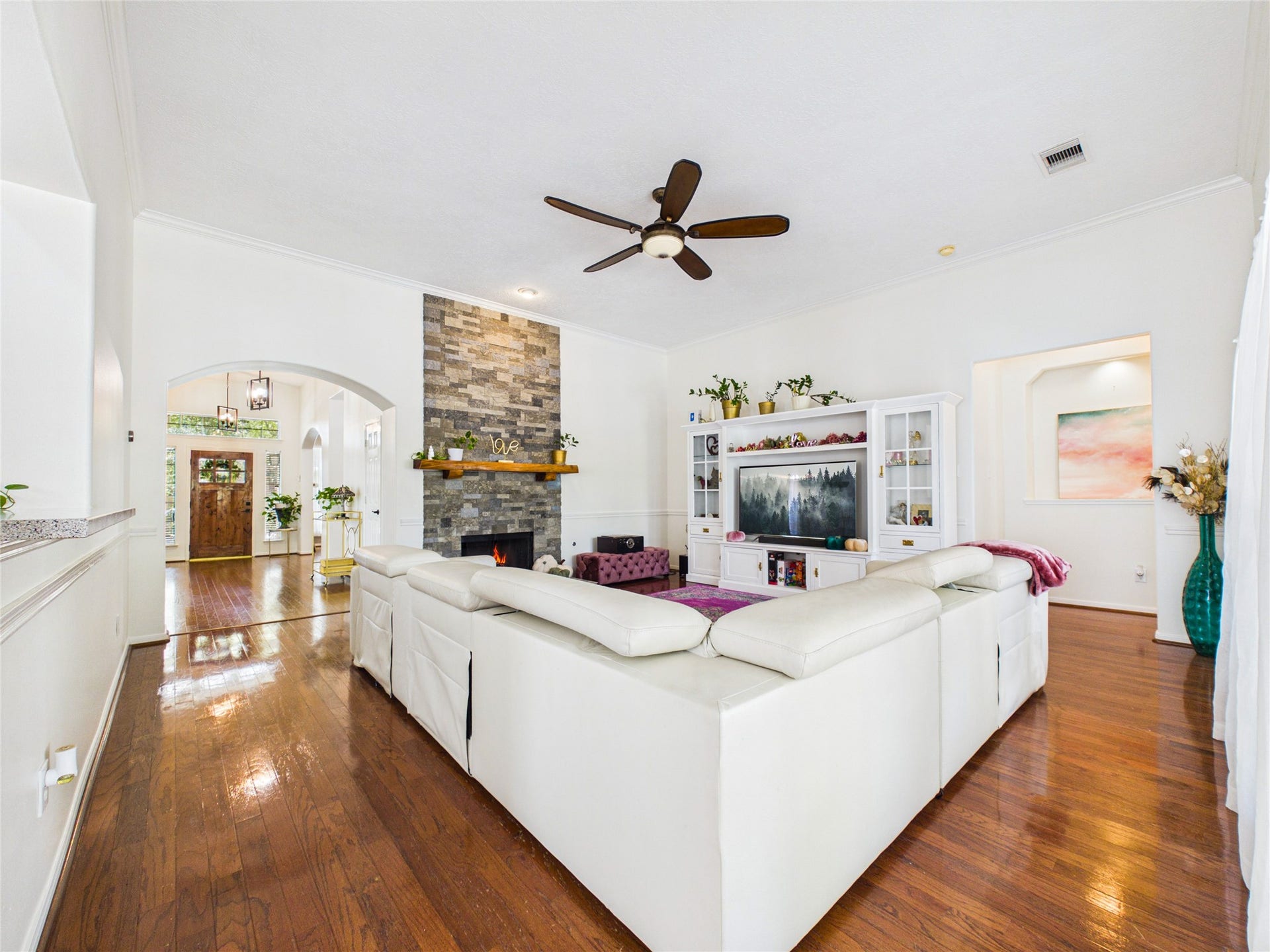 2876 Love Lane, Friendswood, TX 77546 2876 Love Lane, Friendswood, TX 77546