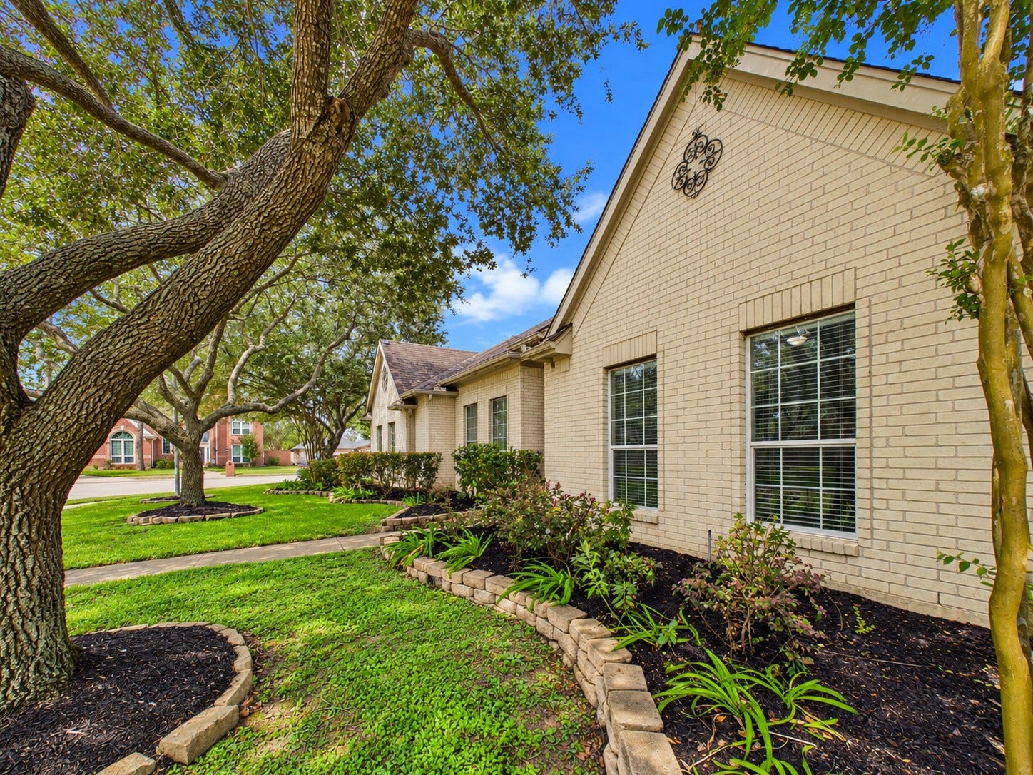 2876 Love Lane, Friendswood, TX 77546 2876 Love Lane, Friendswood, TX 77546