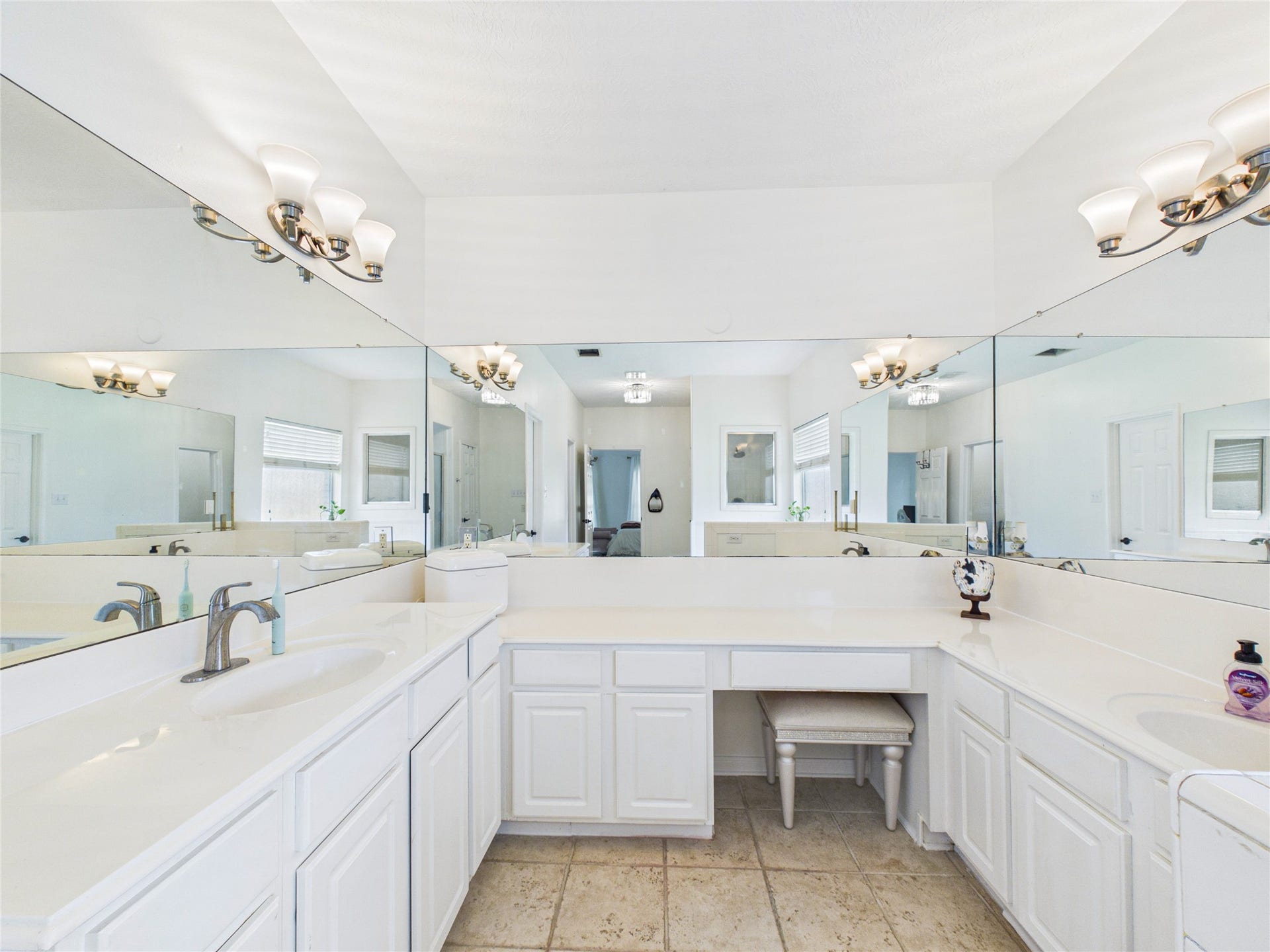 2876 Love Lane, Friendswood, TX 77546 2876 Love Lane, Friendswood, TX 77546