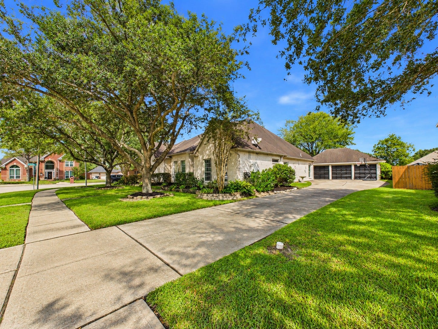 2876 Love Lane, Friendswood, TX 77546 2876 Love Lane, Friendswood, TX 77546