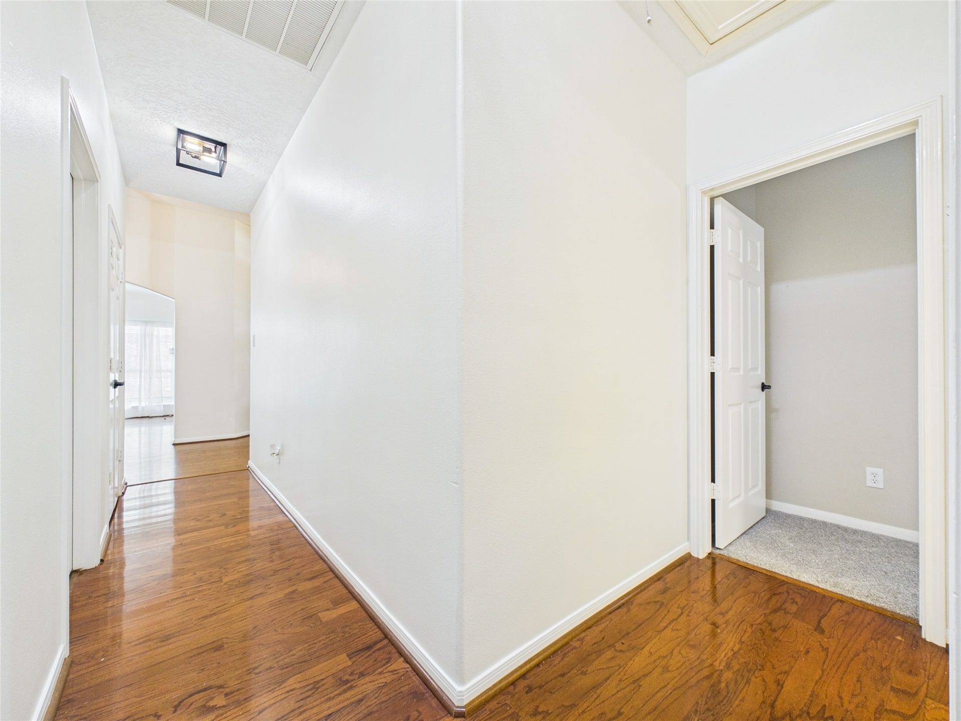2876 Love Lane, Friendswood, TX 77546 2876 Love Lane, Friendswood, TX 77546