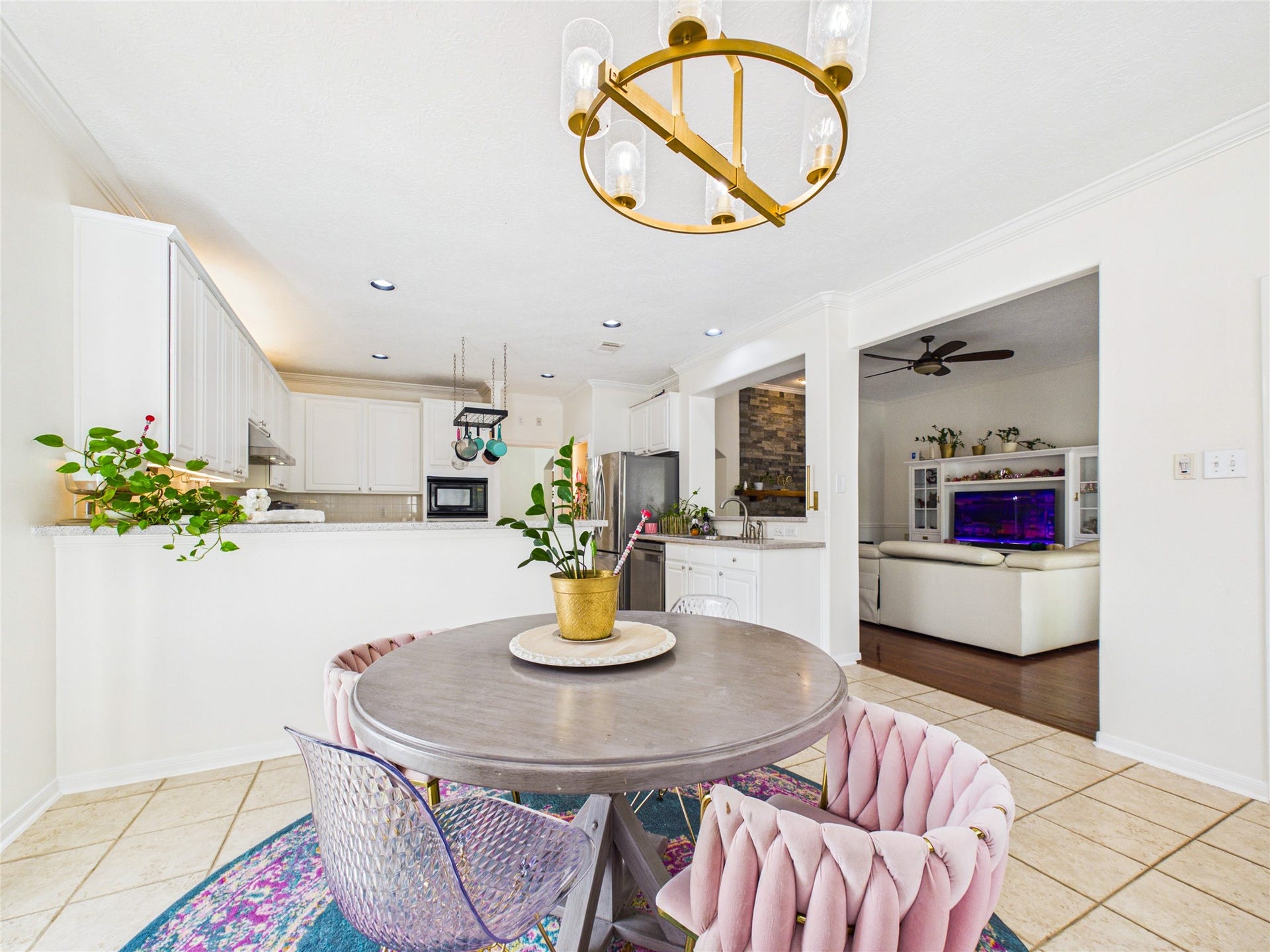 2876 Love Lane, Friendswood, TX 77546 2876 Love Lane, Friendswood, TX 77546