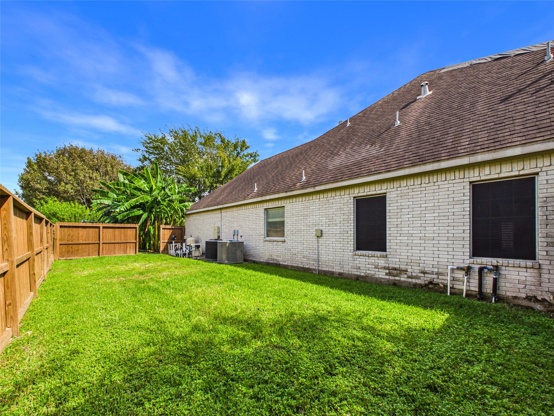 2876 Love Lane, Friendswood, TX 77546 2876 Love Lane, Friendswood, TX 77546