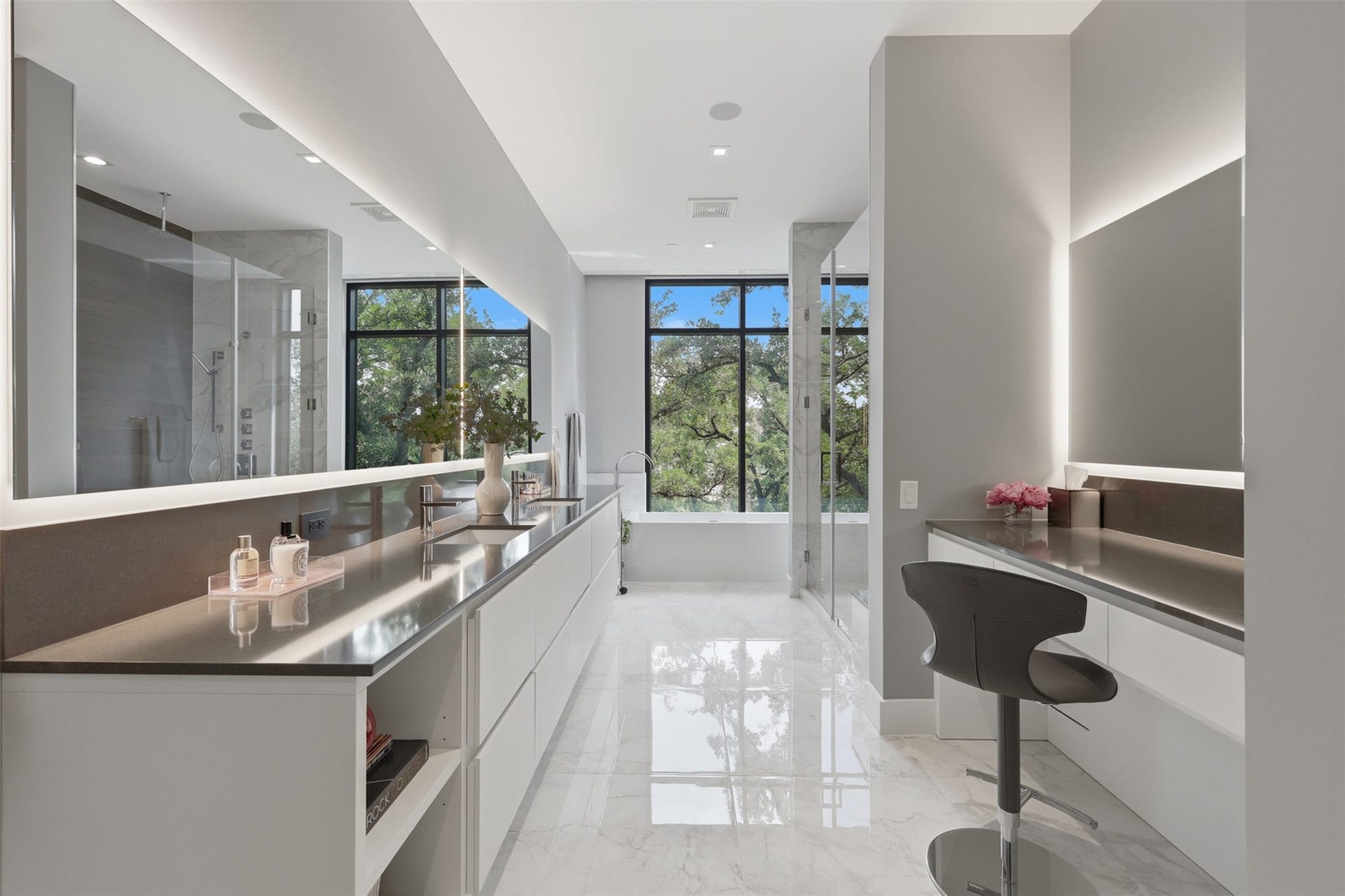 2710 Steel Street, #405, Houston, TX 77098 Primary bathroom complete with a custom vanity area.