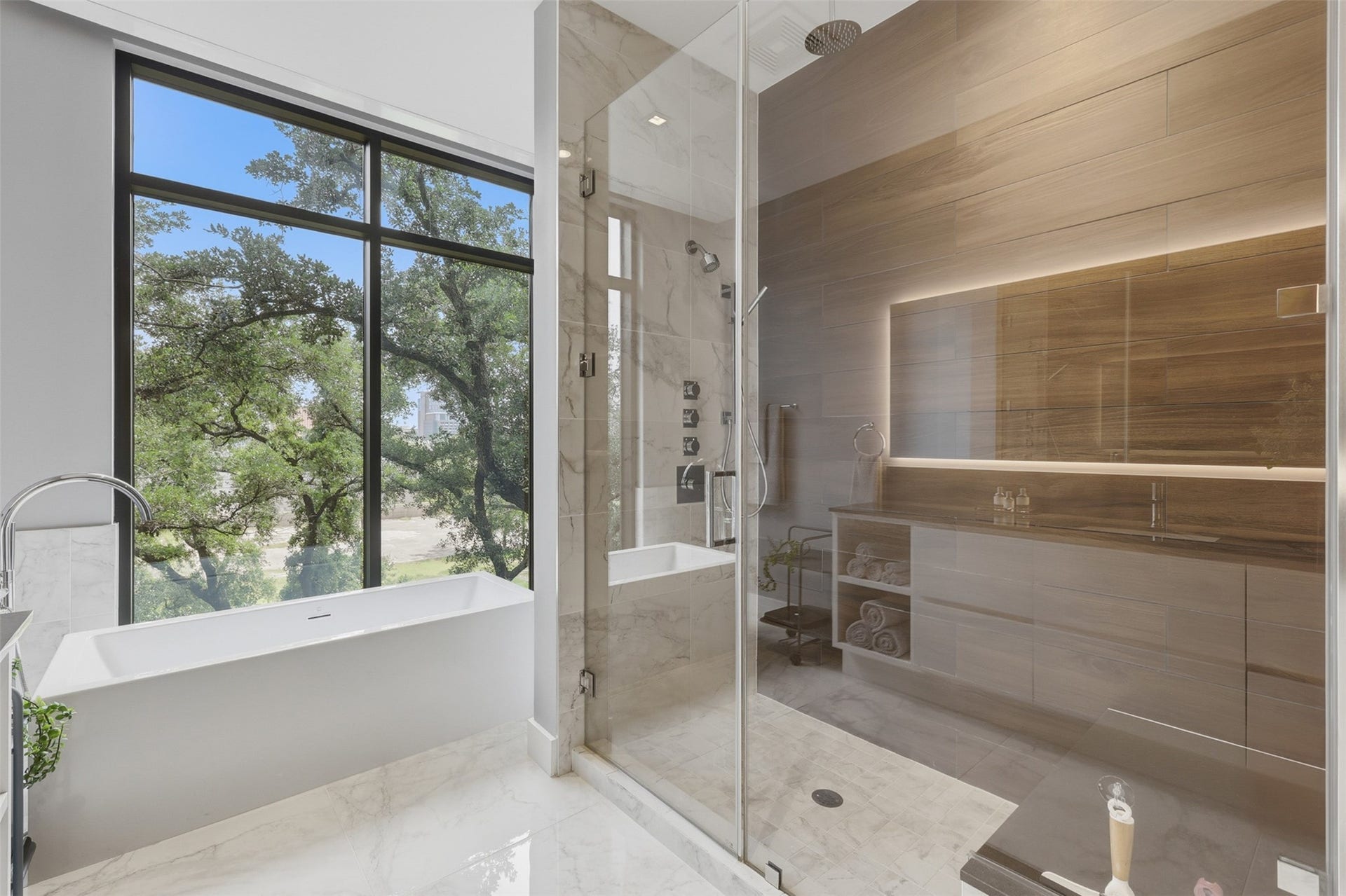 2710 Steel Street, #405, Houston, TX 77098 2710 Steel Street, #405, Houston, TX 77098